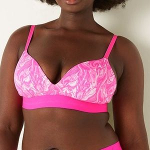 VS PINK WEAR EVERYWHERE WIRELESS PUSH UP BRA 40DD NWT